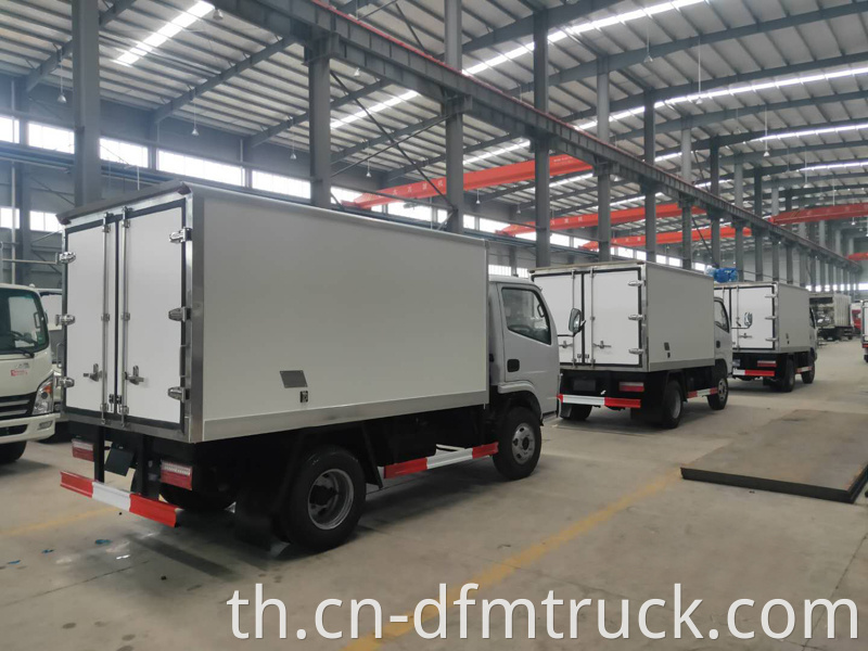 Dongfeng refrigerator truck (7)